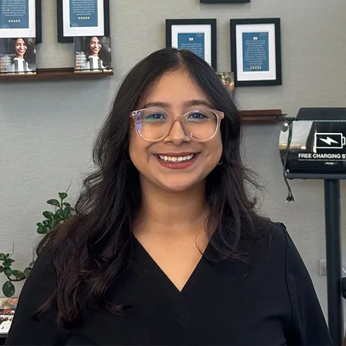 Jocelyn, Administrative Assistant at Romeoville Dental Group in Romeoville, IL